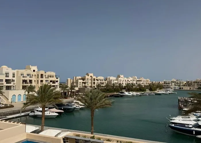 Fanadir Waterfront Living | 3br Marina House شقة