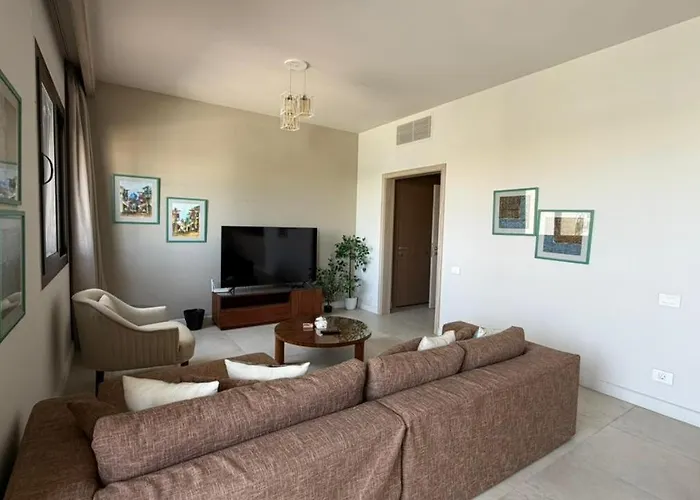 Fanadir Waterfront Living | 3br Marina House *
