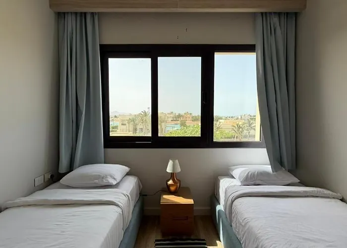 Fanadir Waterfront Living | 3br Marina House شقة الغردقة