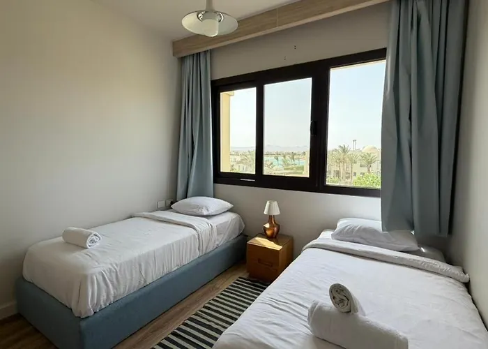 Fanadir Waterfront Living | 3br Marina House شقة الغردقة