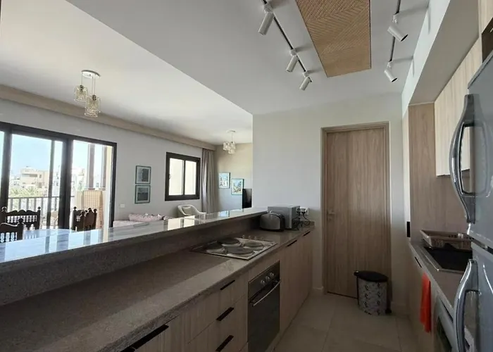 Fanadir Waterfront Living | 3br Marina House شقة *